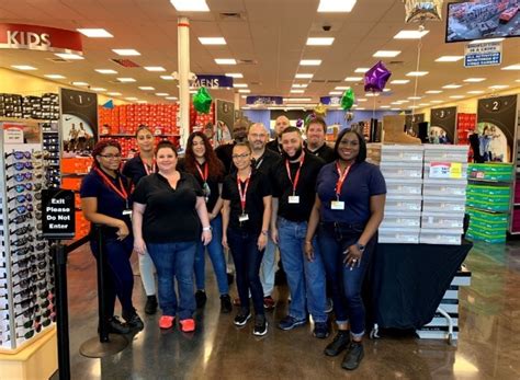 Jobs at shoe carnival - Shoe Carnival Jobs, Evansville, Indiana. 494 likes · 3 talking about this. Named one of “America’s Best Mid-Size Employers” by Forbes Magazine, Shoe Carnival steps ahead of our competitors with an...